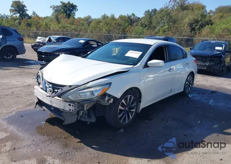 2016 Nissan Altima 2.5 Sv z USA, uszkodzony, nr VIN 1N4AL3AP3GC137540